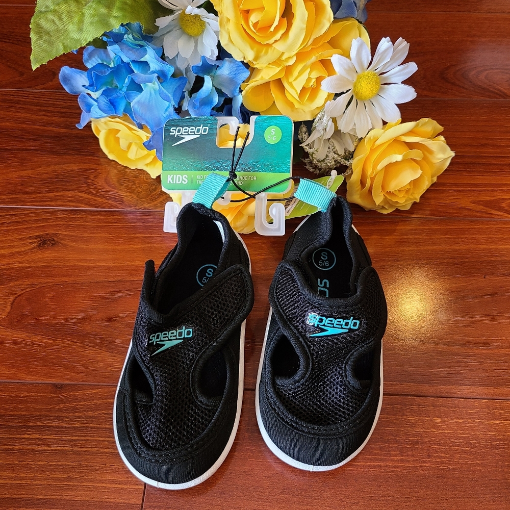 Speedo Kids Water Shoes Size Small 5/6